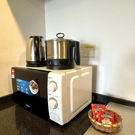 Landmark Stunning High Floor Coast View Studio #Netflix #Fast Wifi Tanjung Tokong Dış mekan fotoğraf