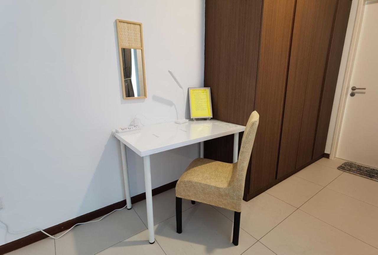 Landmark Stunning High Floor Coast View Studio #Netflix #Fast Wifi Tanjung Tokong Dış mekan fotoğraf