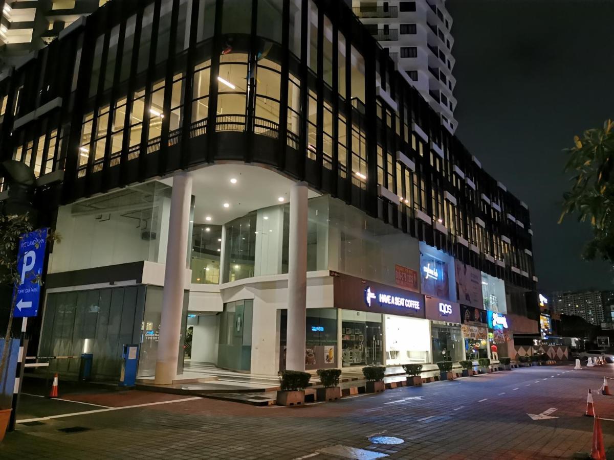 Landmark Stunning High Floor Coast View Studio #Netflix #Fast Wifi Tanjung Tokong Dış mekan fotoğraf