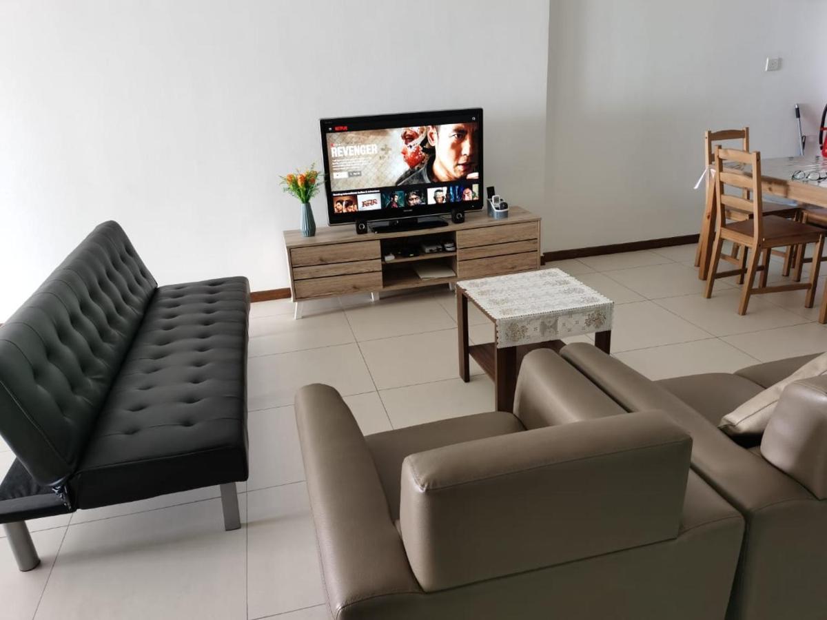 Landmark Stunning High Floor Coast View Studio #Netflix #Fast Wifi Tanjung Tokong Dış mekan fotoğraf