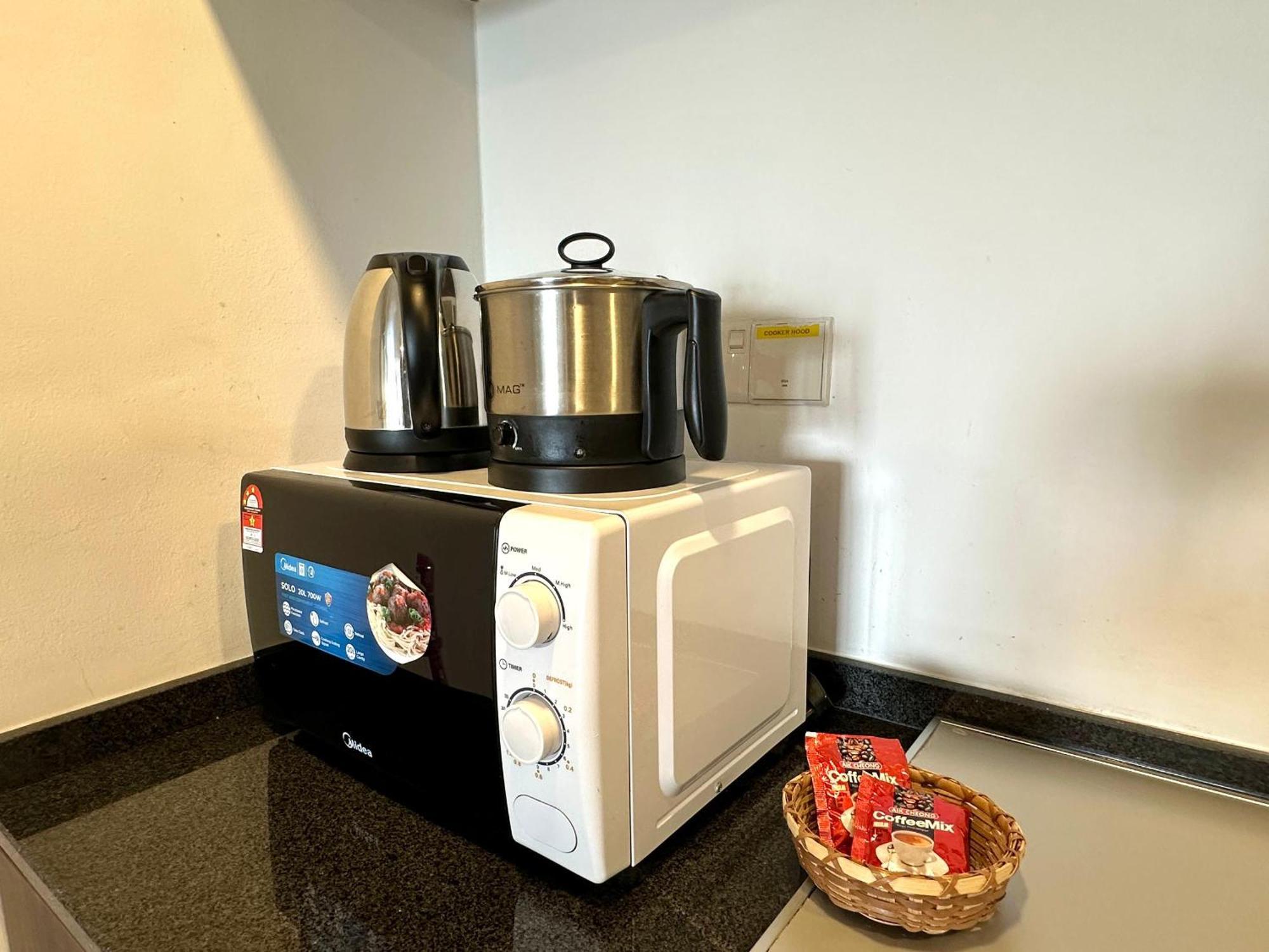 Landmark Stunning High Floor Coast View Studio #Netflix #Fast Wifi Tanjung Tokong Dış mekan fotoğraf
